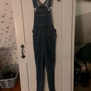 Levi’s dark wash overalls 23 XXS